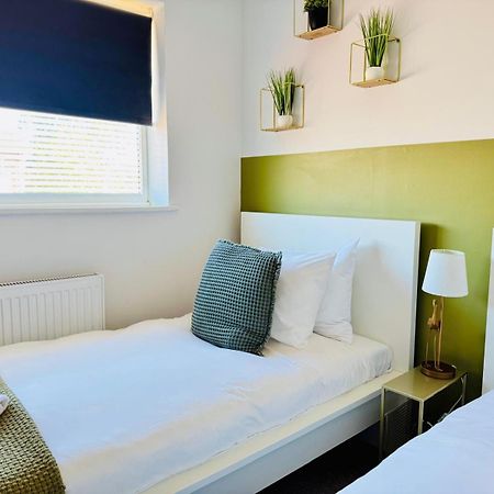 2 Bed House, Sleeps 6, Dog Friendly, Close To A14 M11, With Garden & Parking Long Stay Work Contractor Leisure, Jade Cambridge  Ngoại thất bức ảnh