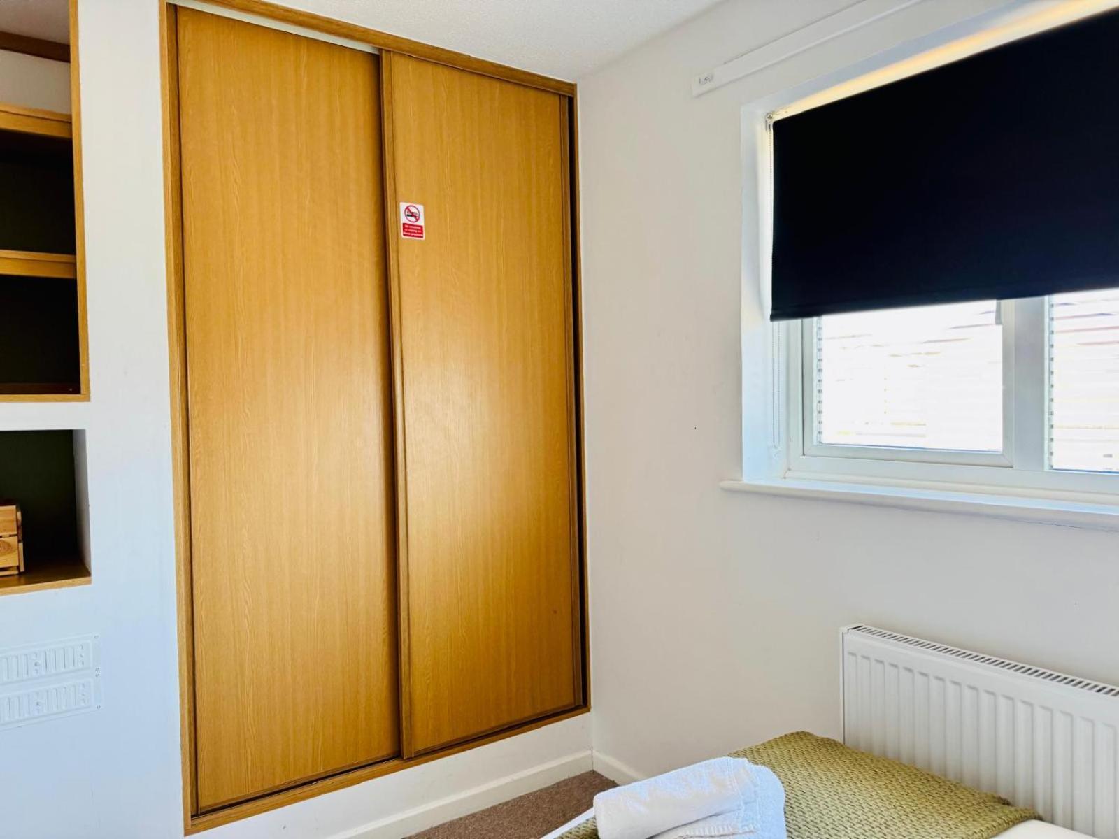 2 Bed House, Sleeps 6, Dog Friendly, Close To A14 M11, With Garden & Parking Long Stay Work Contractor Leisure, Jade Cambridge  Ngoại thất bức ảnh
