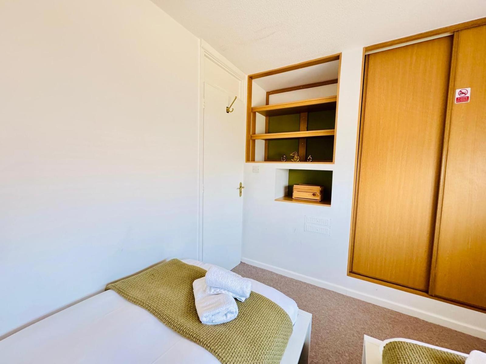 2 Bed House, Sleeps 6, Dog Friendly, Close To A14 M11, With Garden & Parking Long Stay Work Contractor Leisure, Jade Cambridge  Ngoại thất bức ảnh